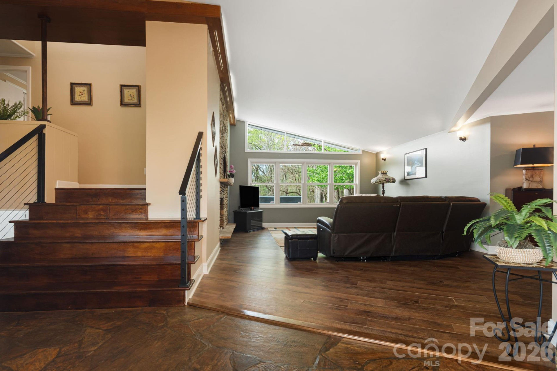 87 Oakview Road - Photo 3