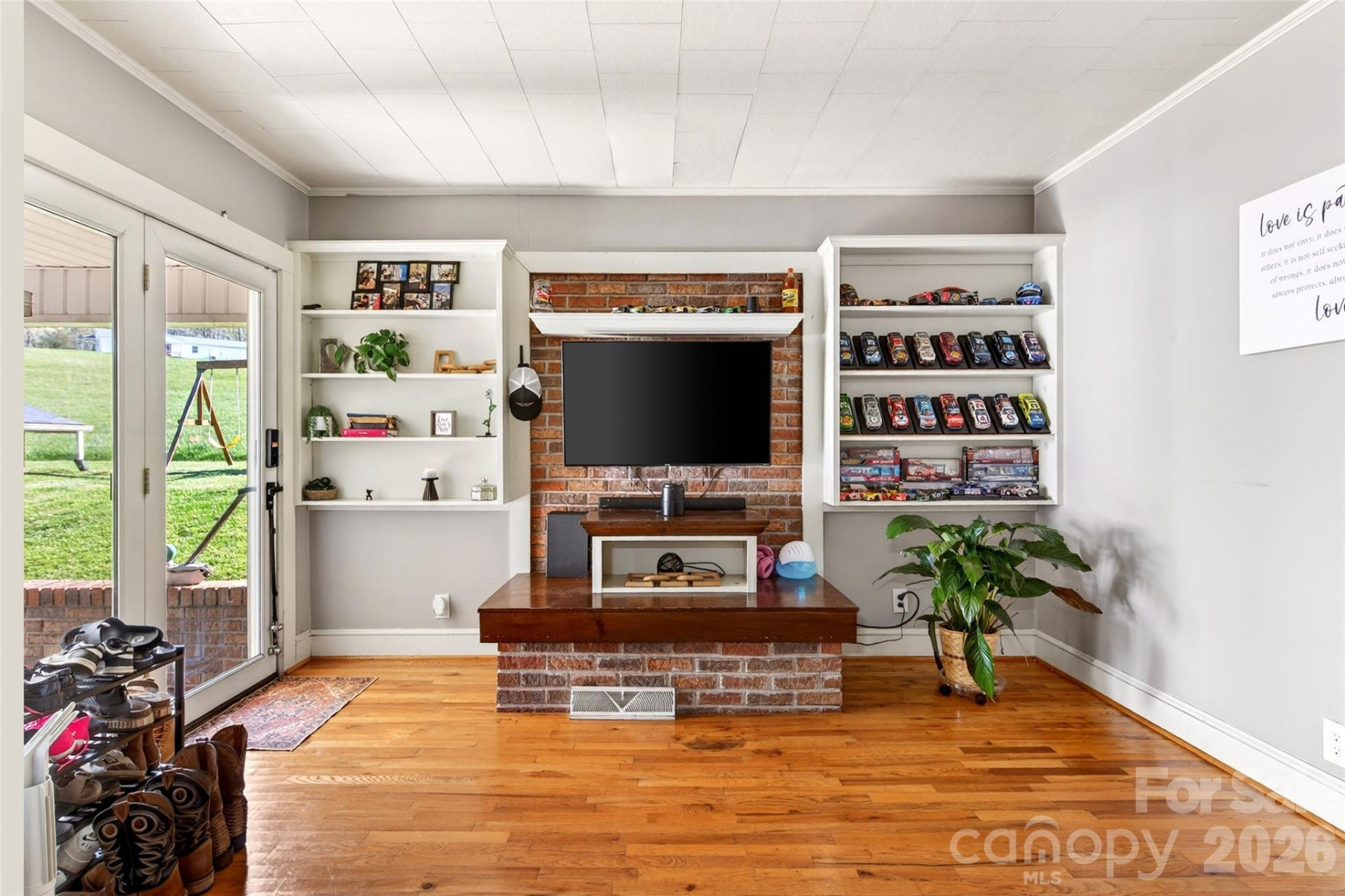 1511 White Oak Road - Photo 4