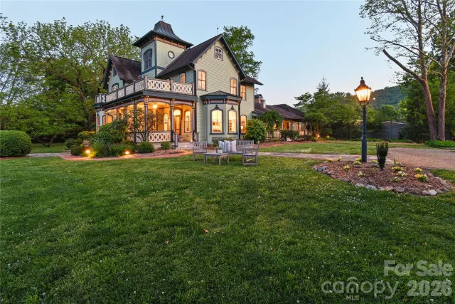 204 Lawson Street, Hot Springs, NC, 28743