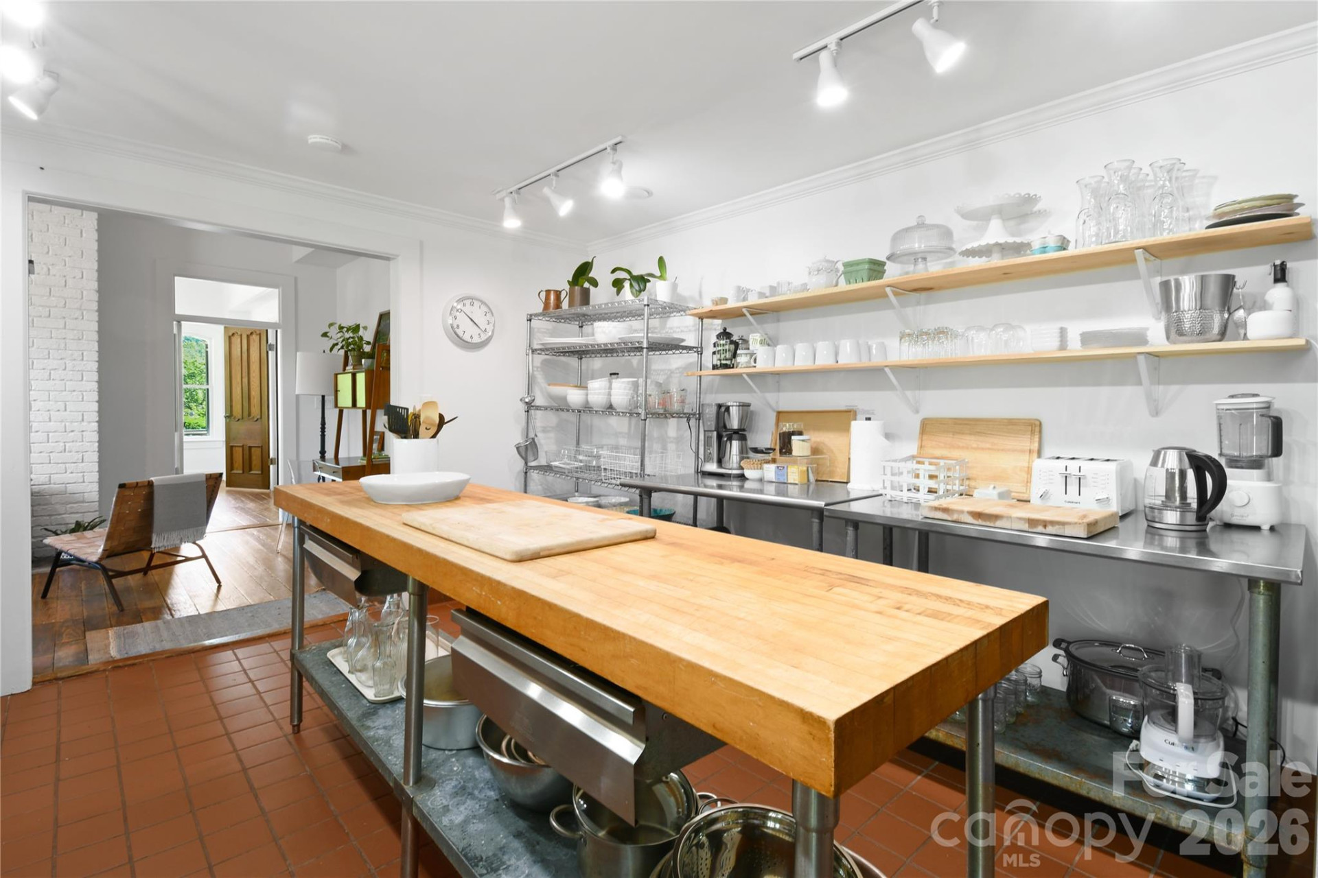 204 Lawson Street - Photo 19