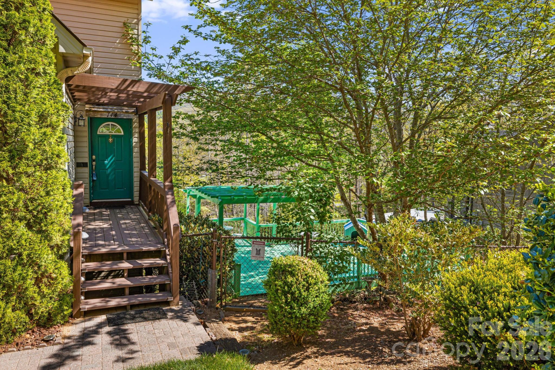 144 Hilltop Road - Photo 4