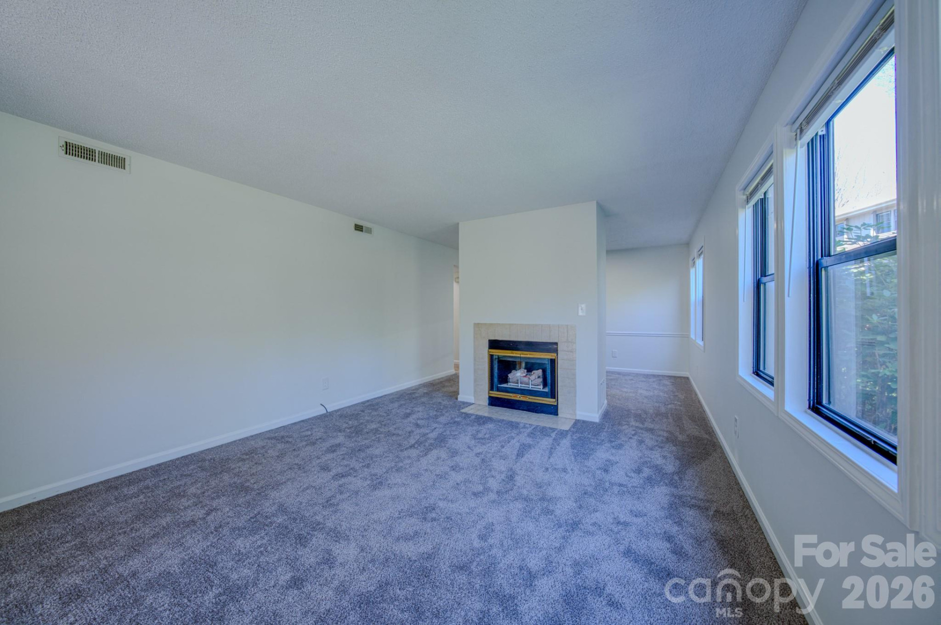 901 Abbey Circle - Photo 11