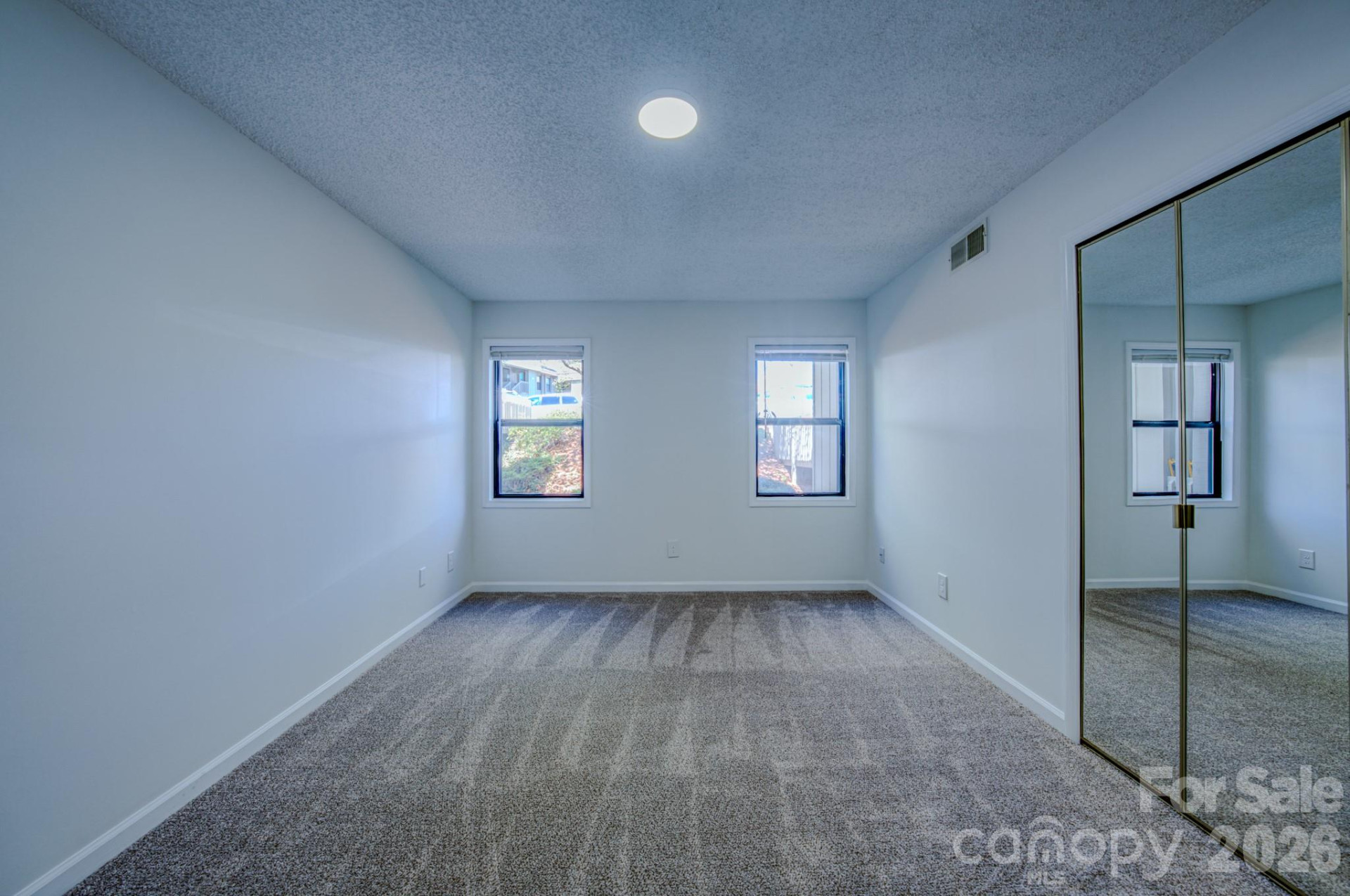 901 Abbey Circle - Photo 19