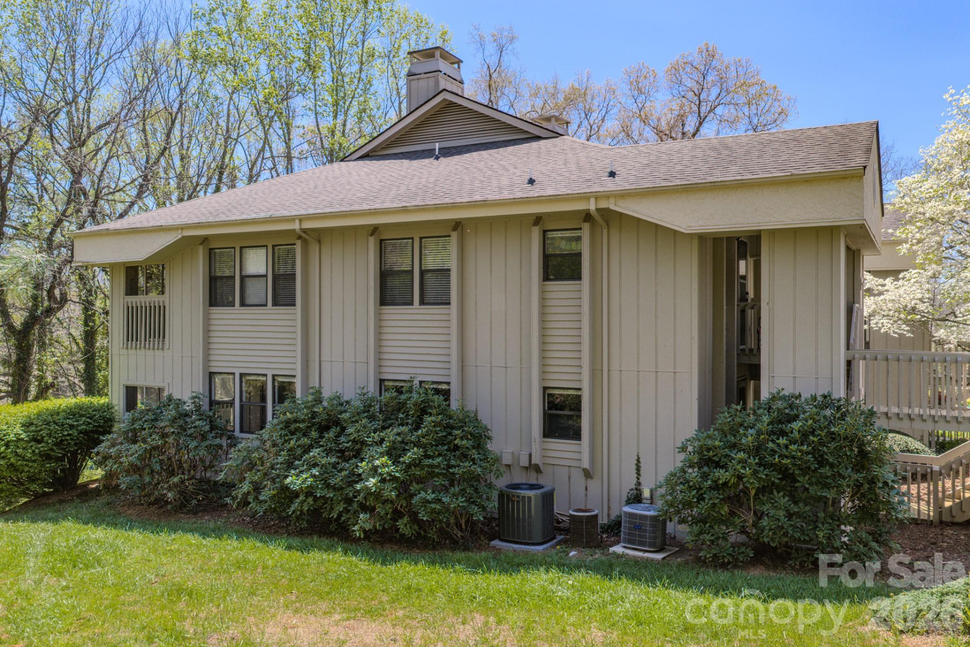 901 Abbey Circle - Photo 37