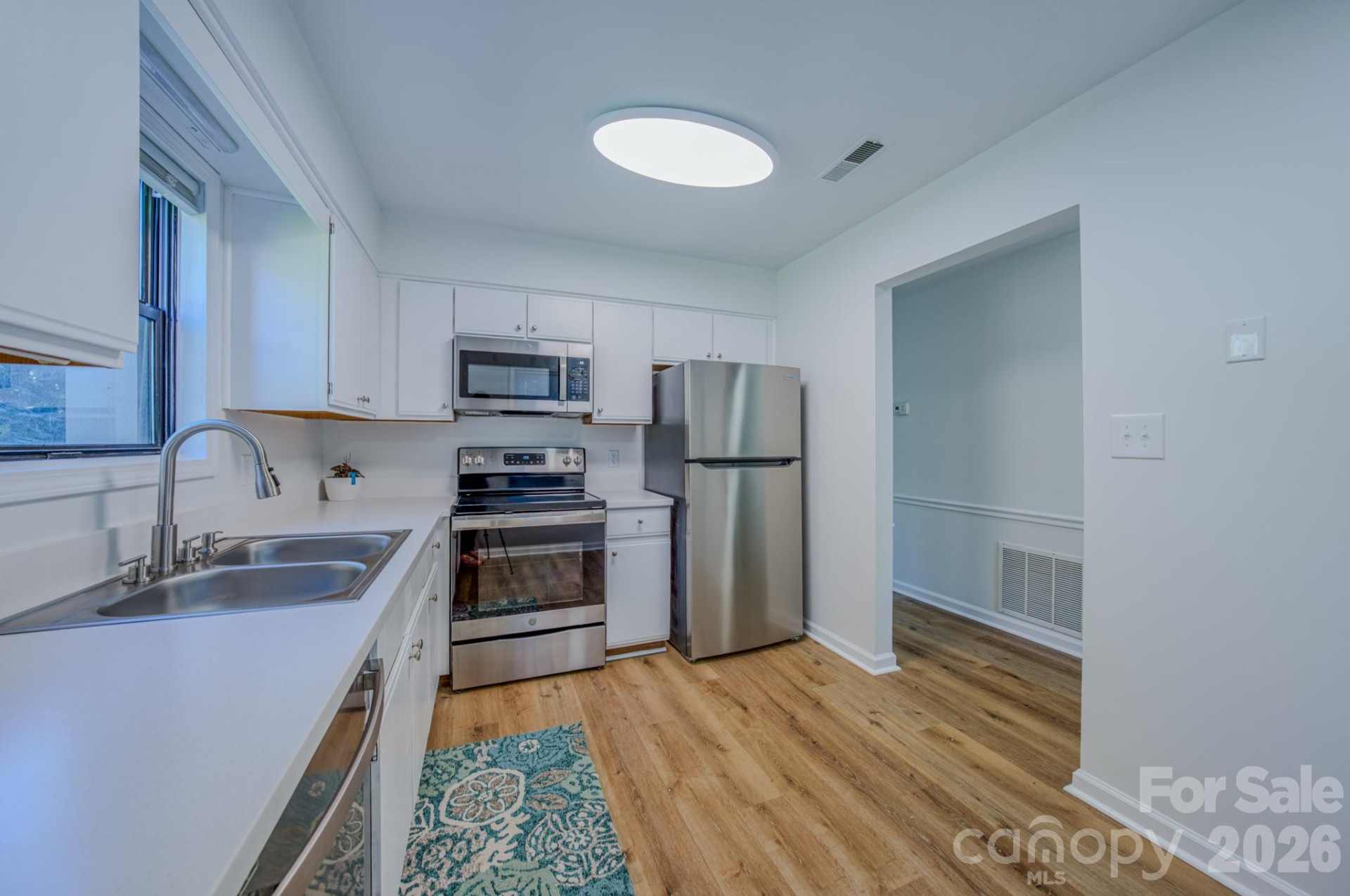 901 Abbey Circle - Photo 7