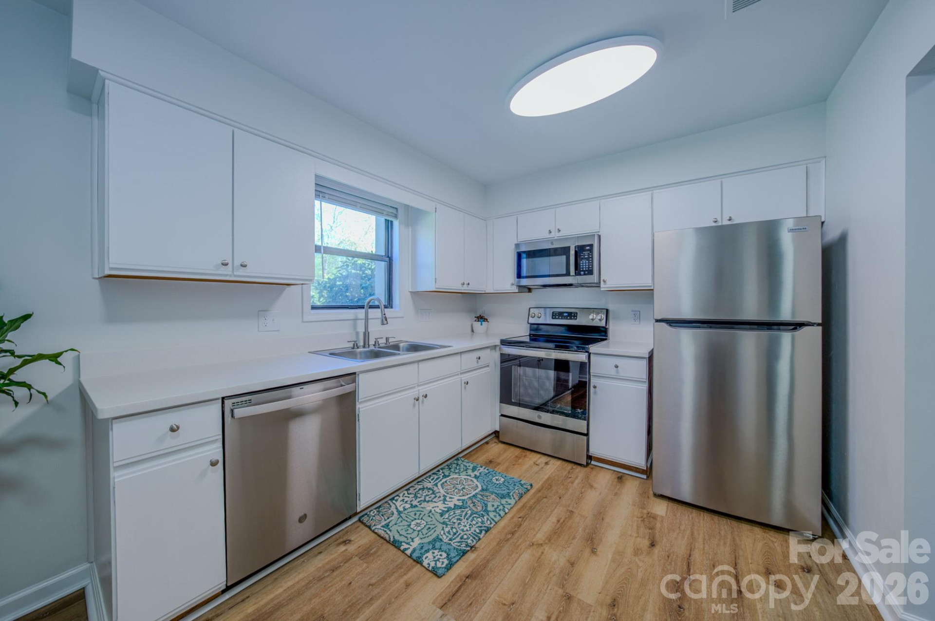 901 Abbey Circle - Photo 8