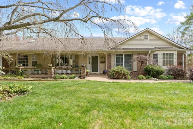 432 Hunters Glen Lane