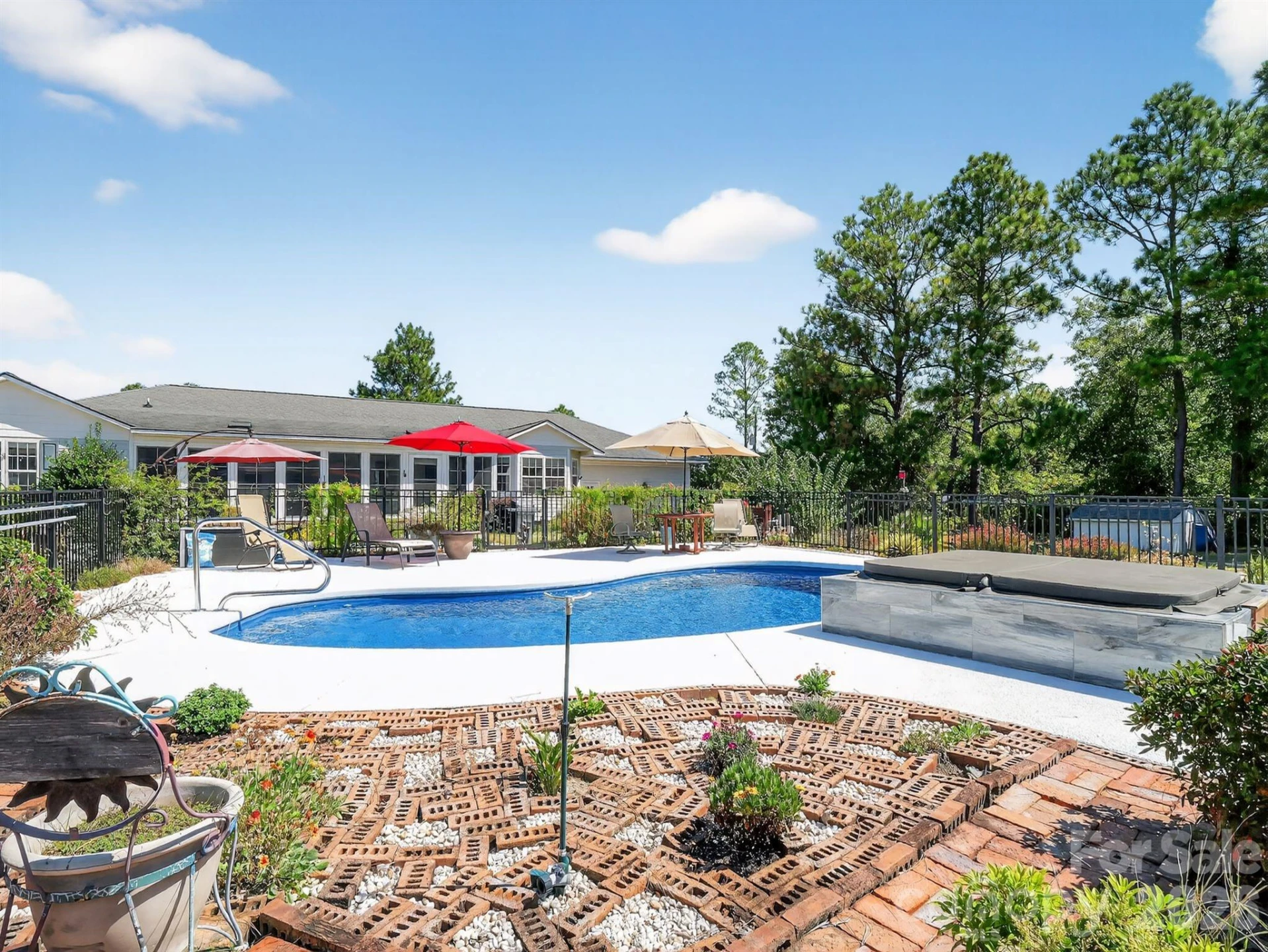 1035 Mcmillan Road - Photo 2
