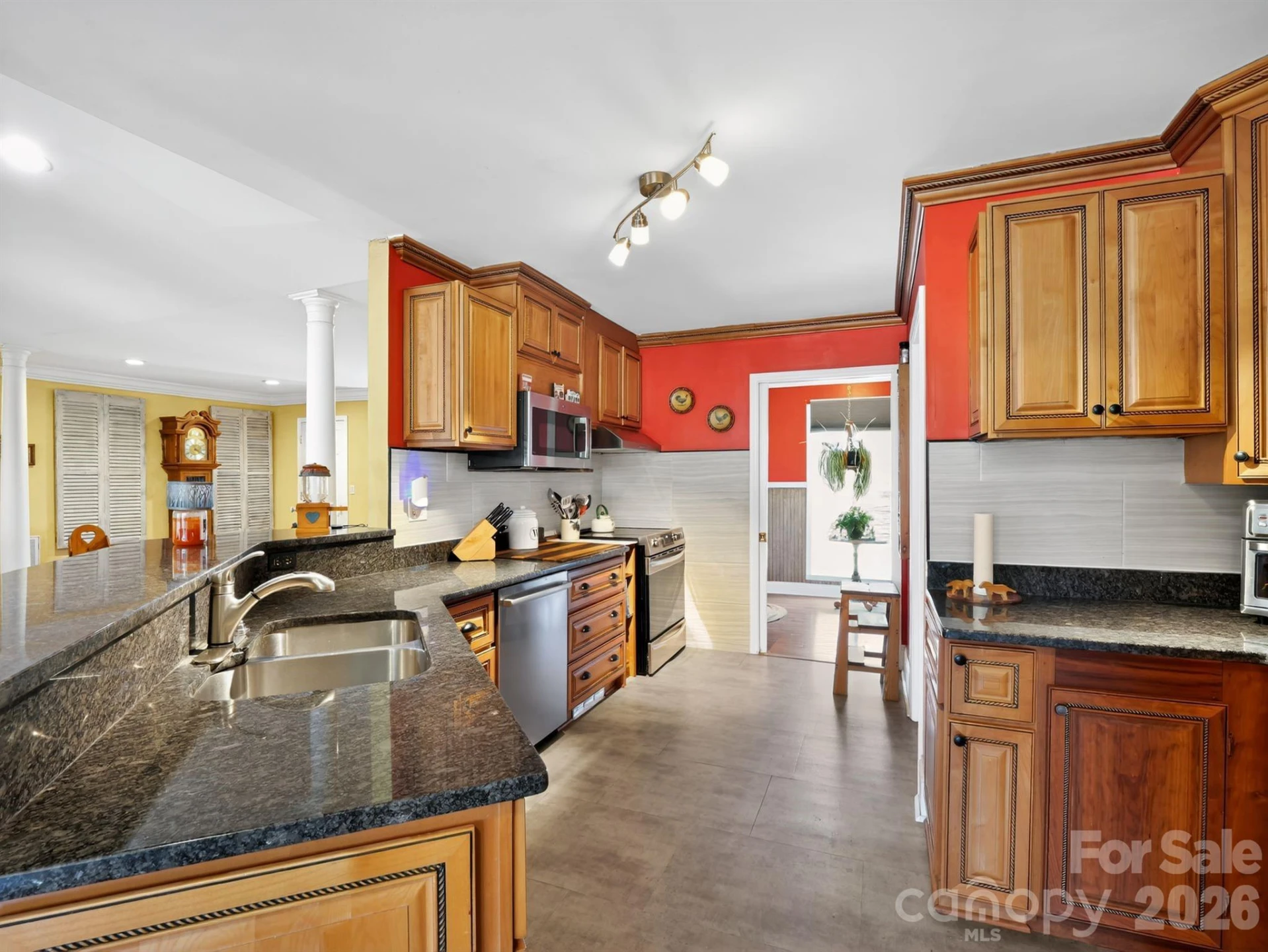 1035 Mcmillan Road - Photo 11