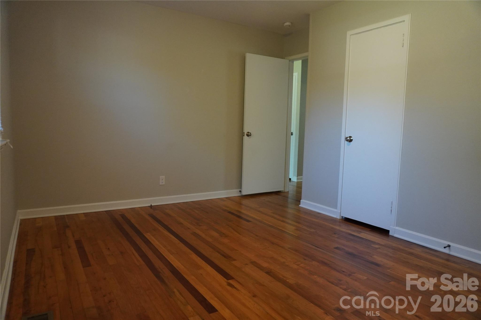 41 Trowbridge Lane - Photo 18
