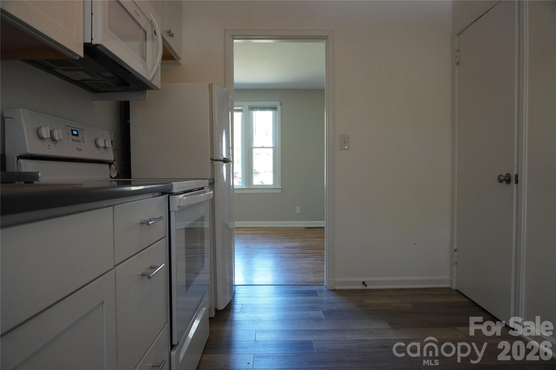 41 Trowbridge Lane - Photo 5