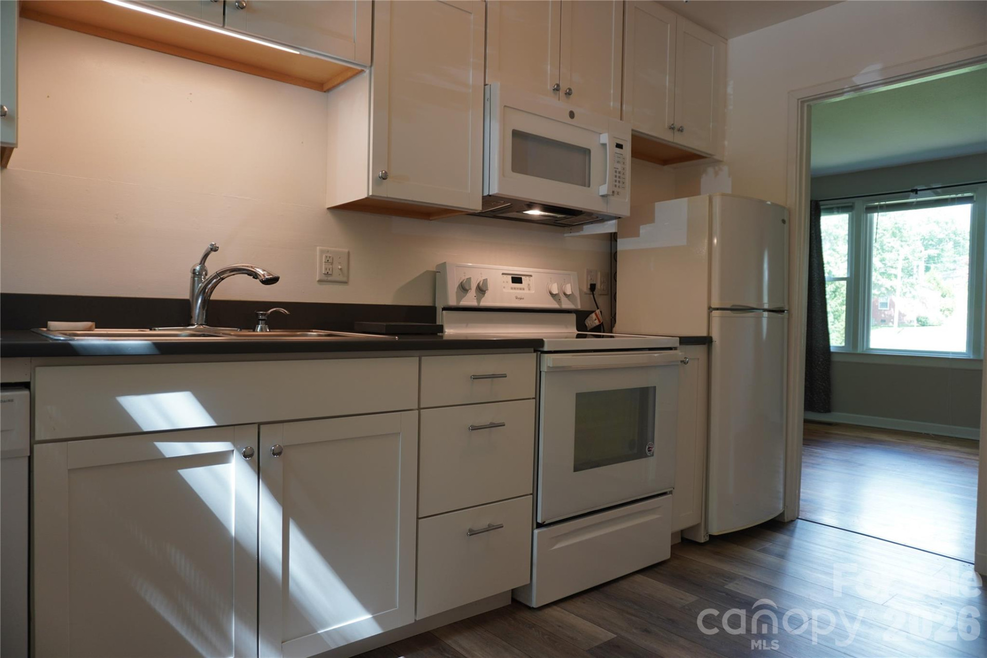 41 Trowbridge Lane - Photo 6