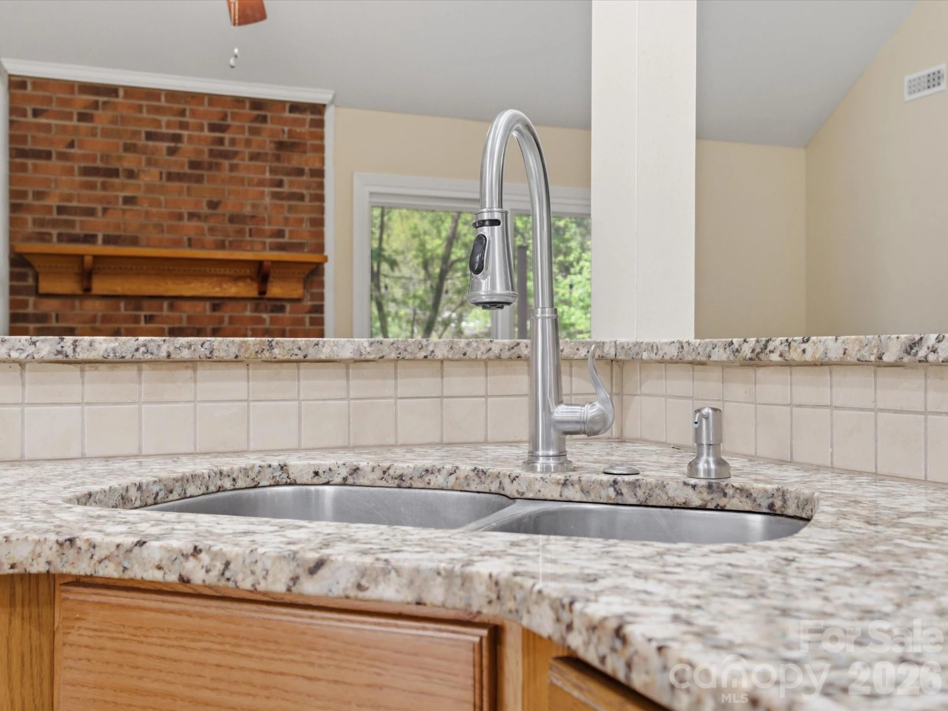 9437 Fairmead Drive - Photo 11