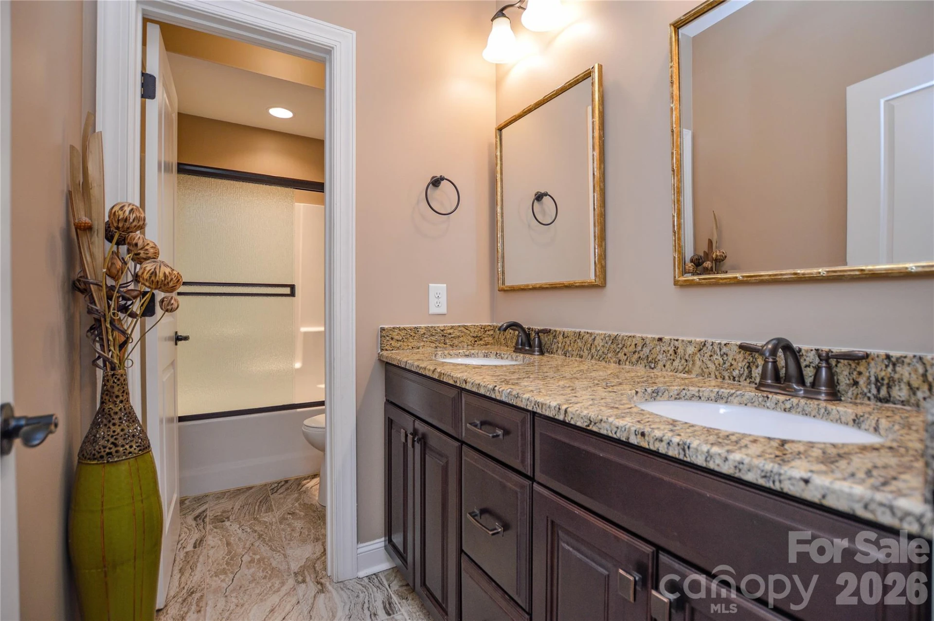 16402 Doves Canyon Lane - Photo 32