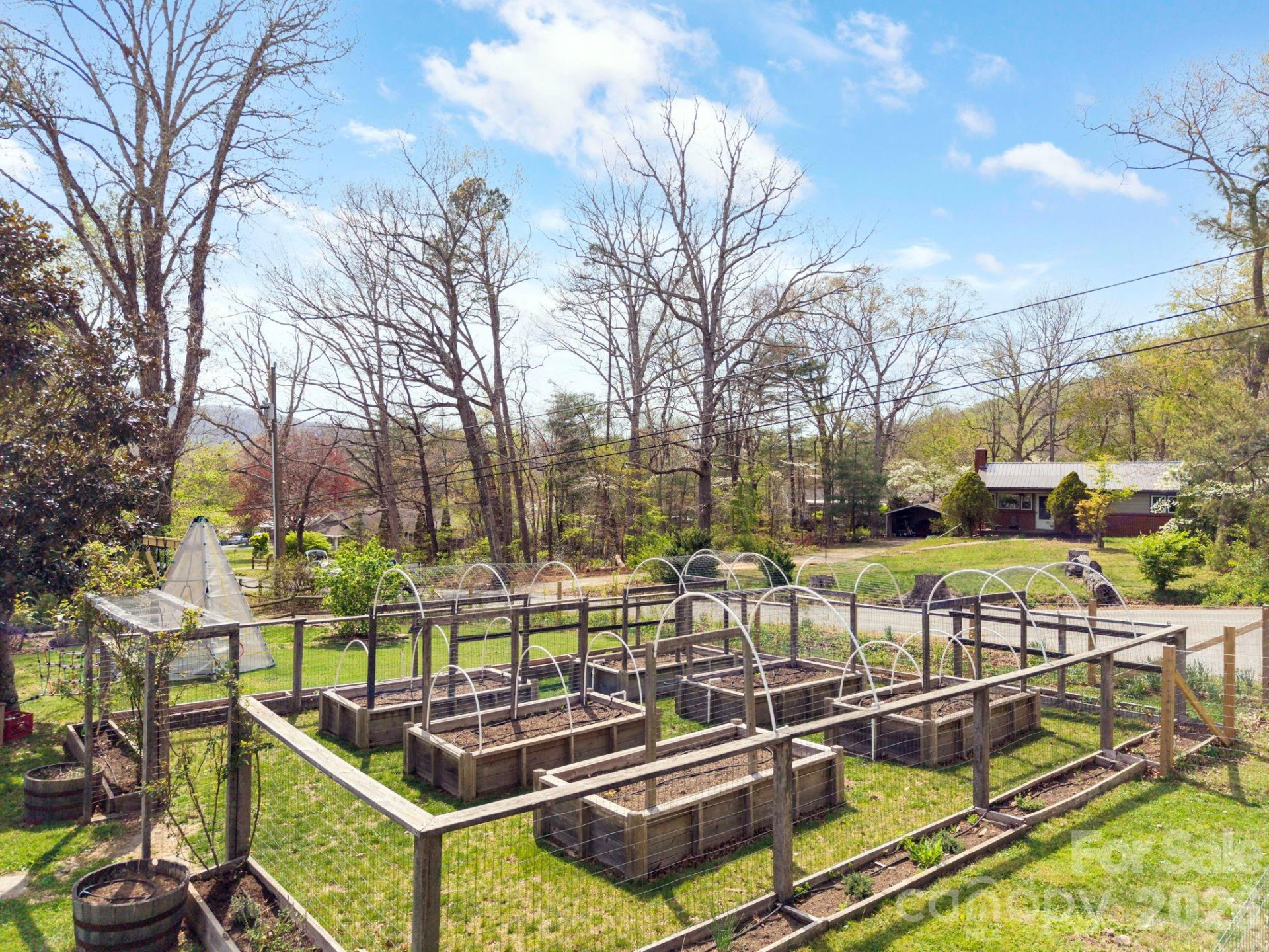 318 Stonewall Avenue - Photo 4