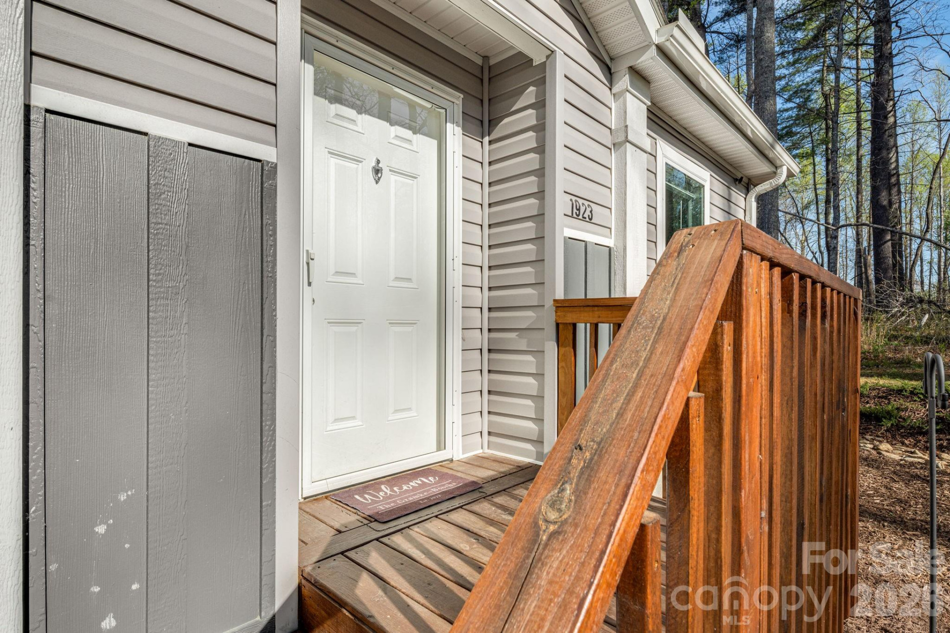 1923 Ridge Road - Photo 4