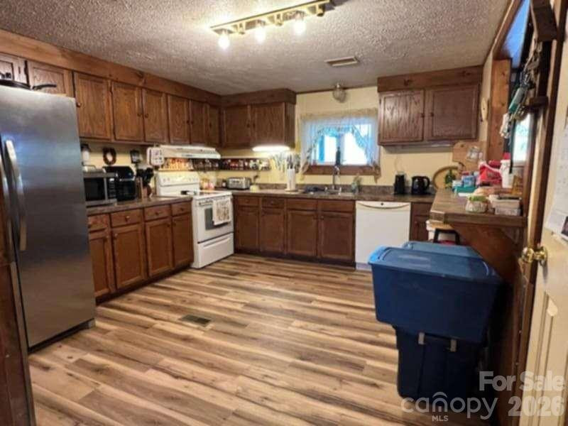 163 Barkley Drive - Photo 11