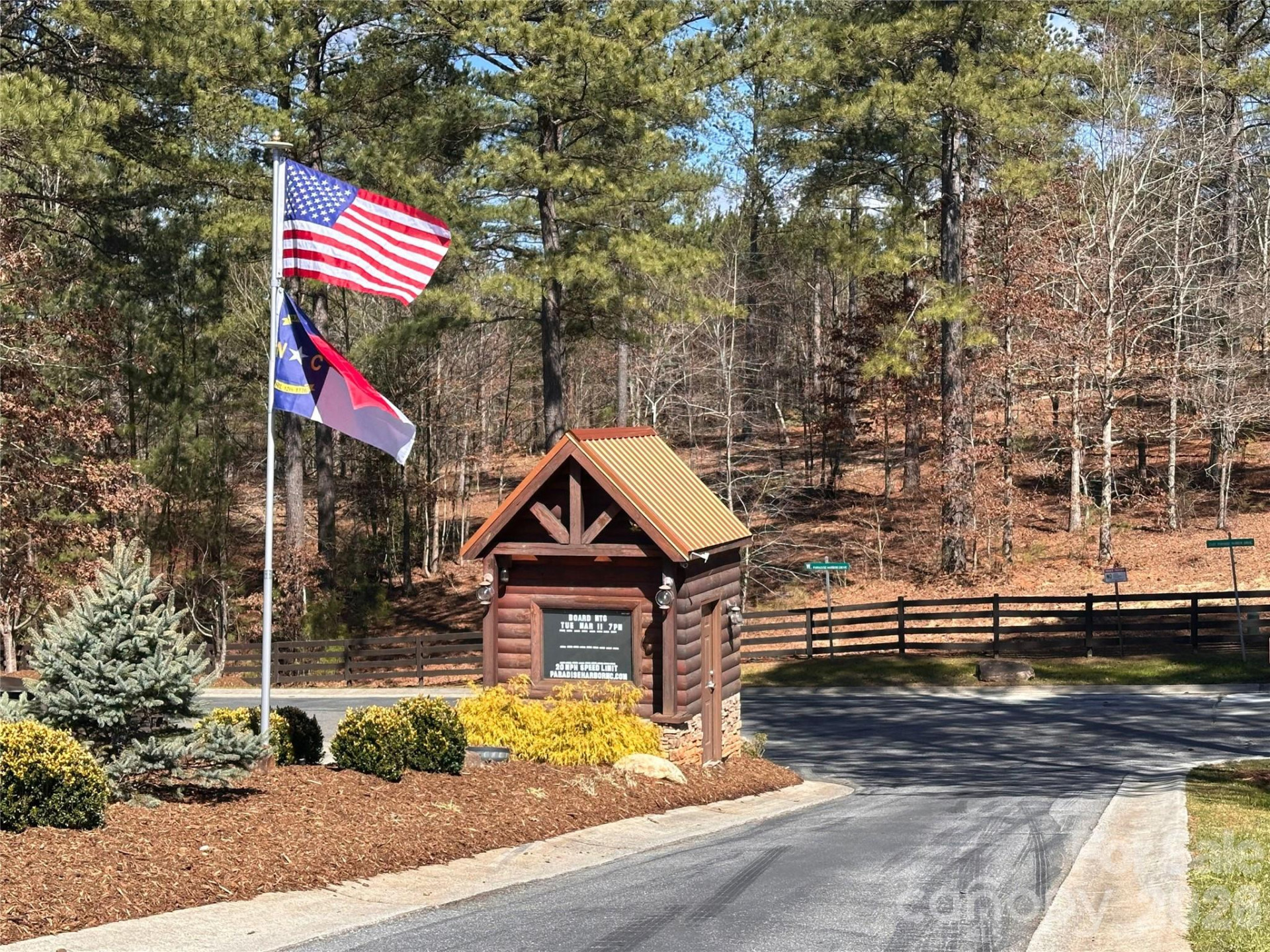 1318 Sunset Point Drive - Photo 11