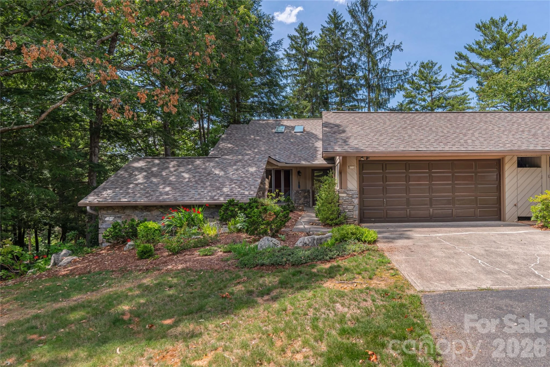 1101 Timber Trail - Photo 2