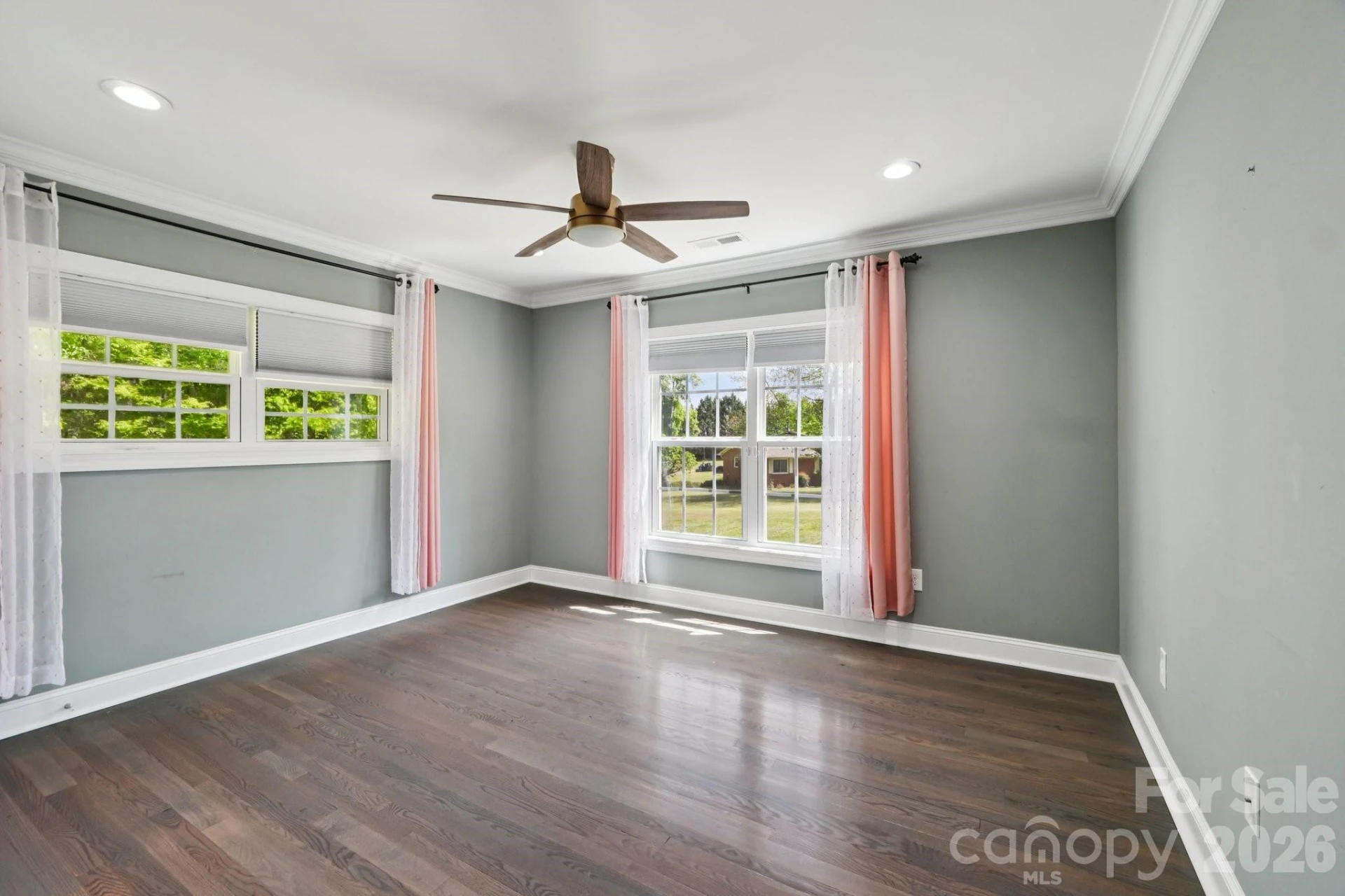 605 Allen Way - Photo 24