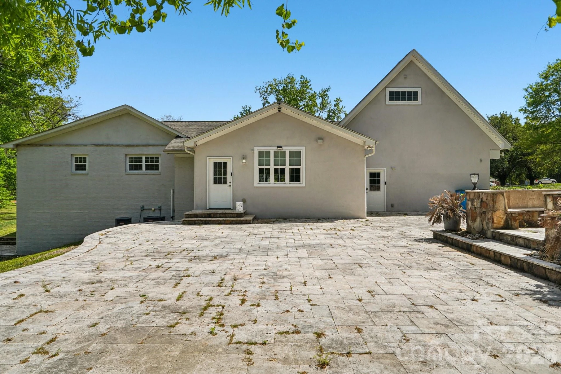 605 Allen Way - Photo 28