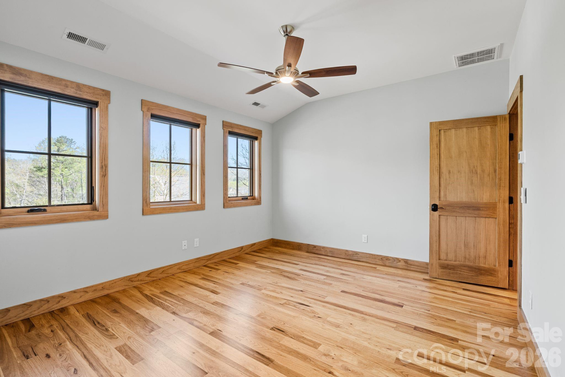 18 Majestic Oak Circle - Photo 32