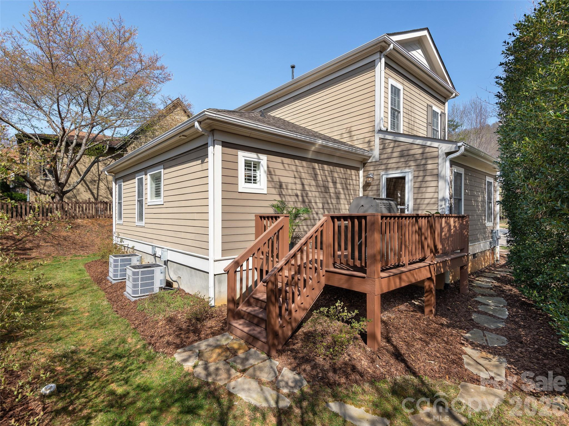 1672 Olmsted Drive - Photo 30