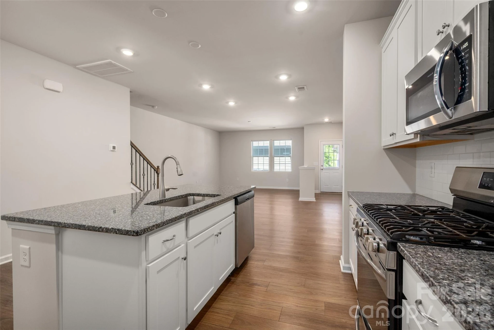 15740 Country House Street - Photo 11
