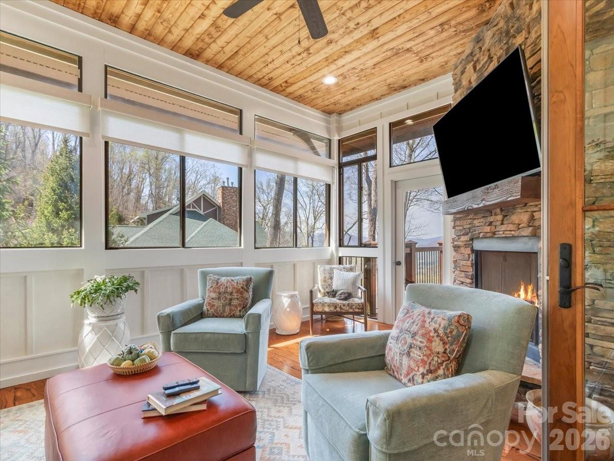 45 Creekside Way #301 - Photo 13