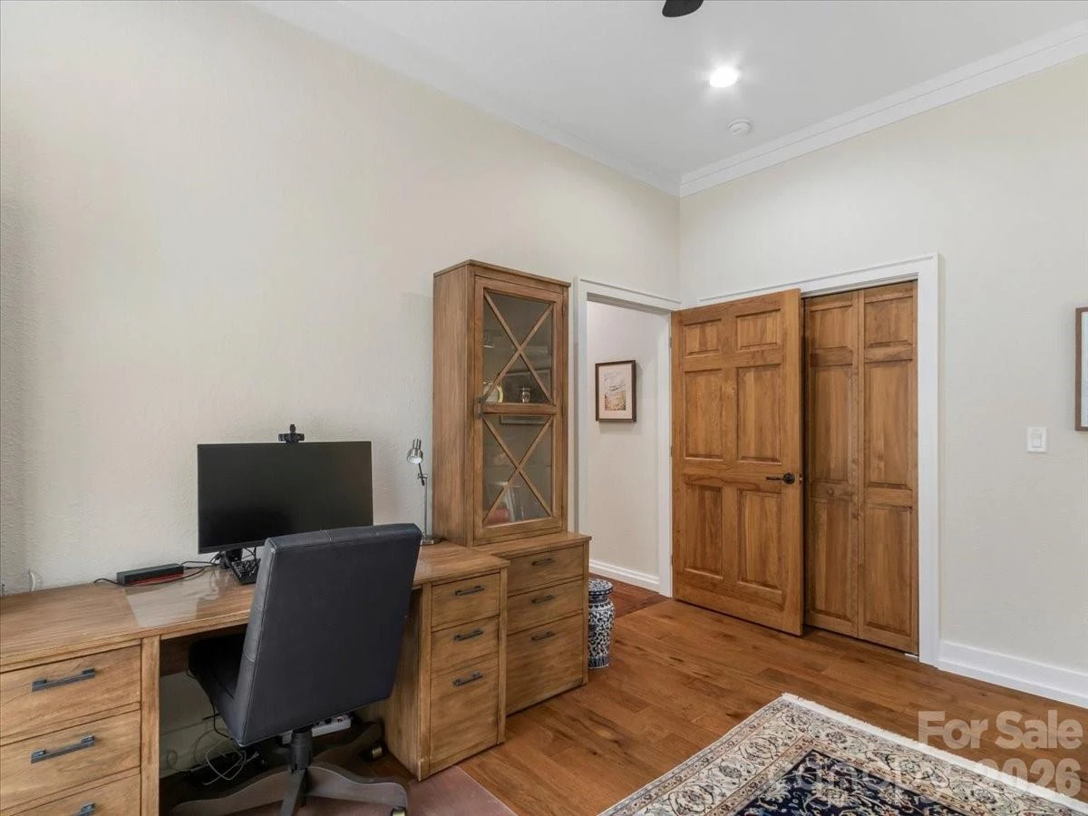 45 Creekside Way #301 - Photo 32