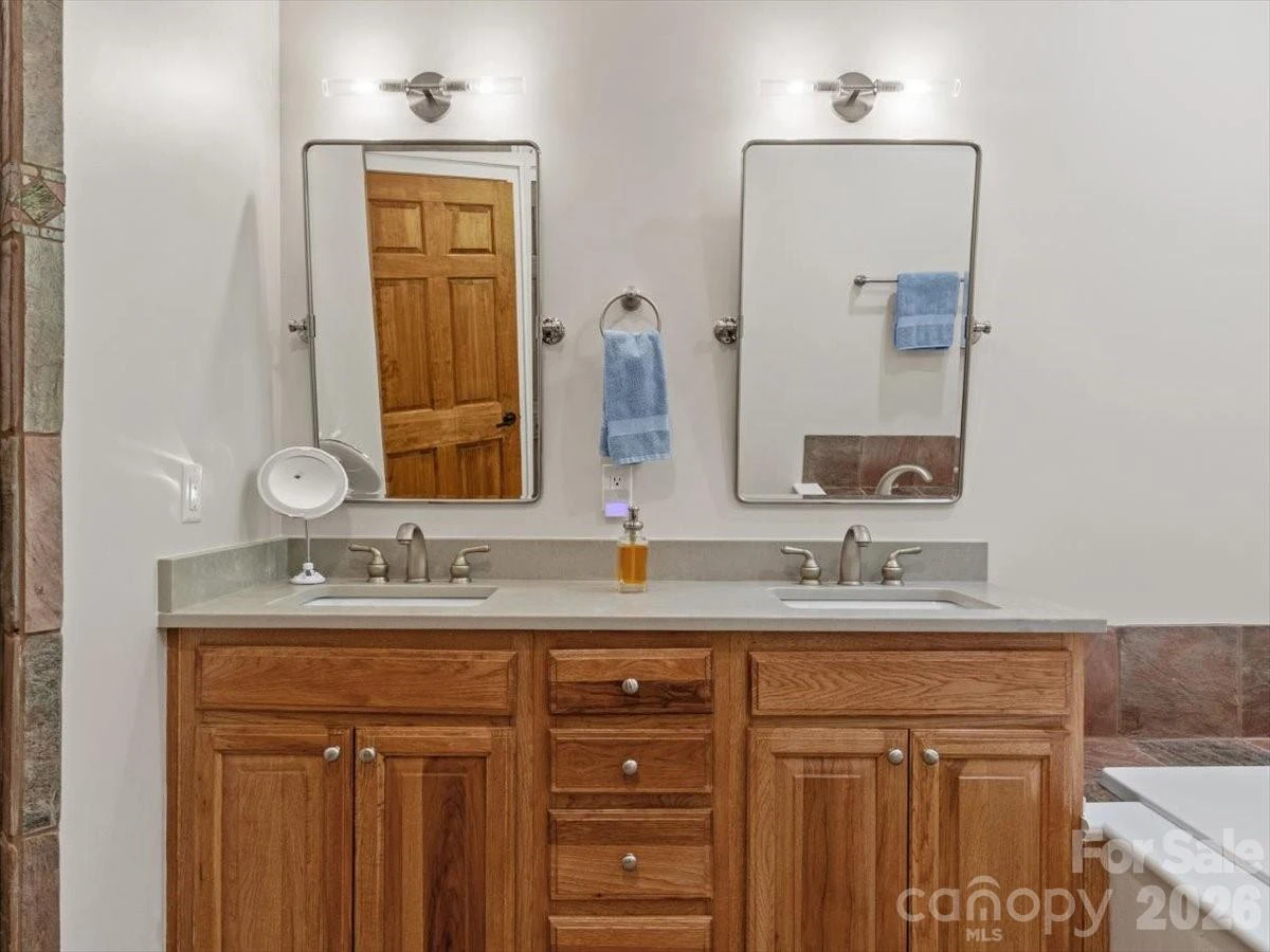 45 Creekside Way #301 - Photo 35