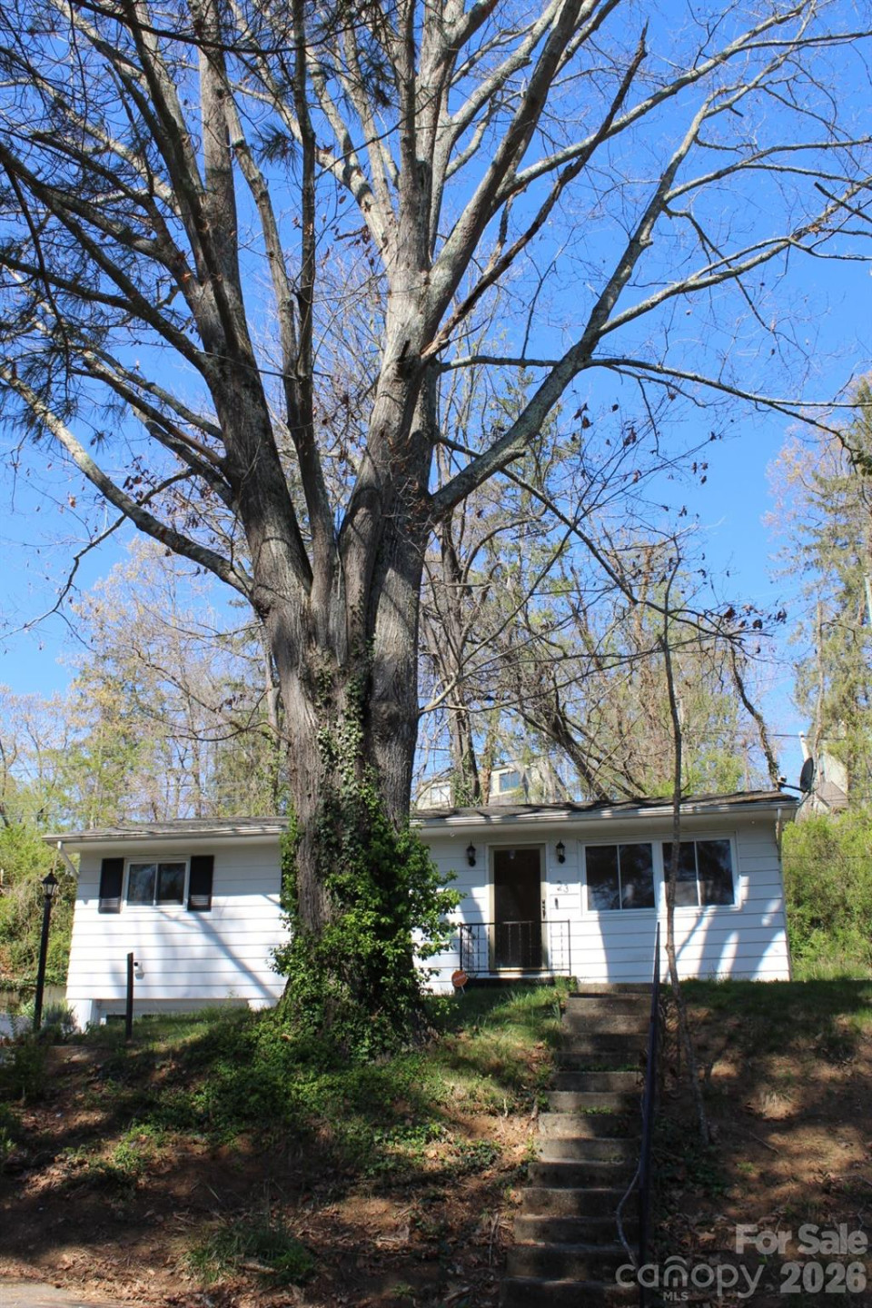 23 High Court Entrance None - Photo 3