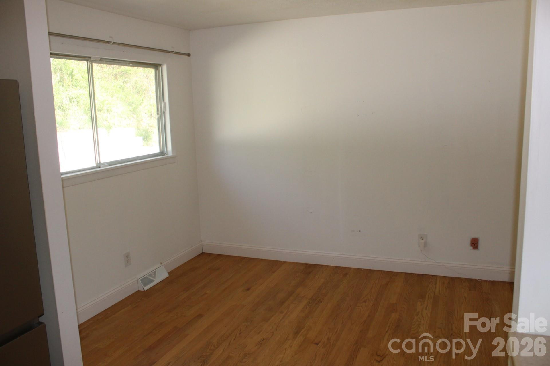 23 High Court Entrance None - Photo 23