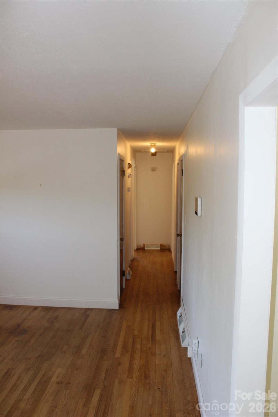 23 High Court Entrance None - Photo 25