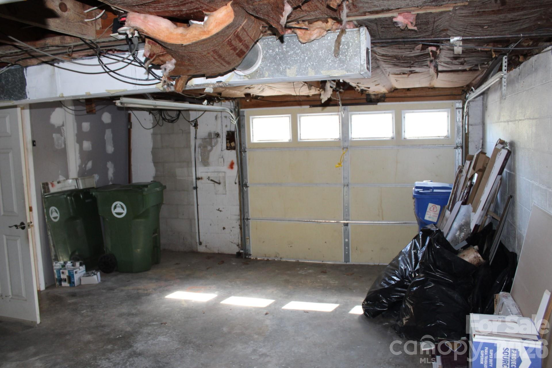 23 High Court Entrance None - Photo 36