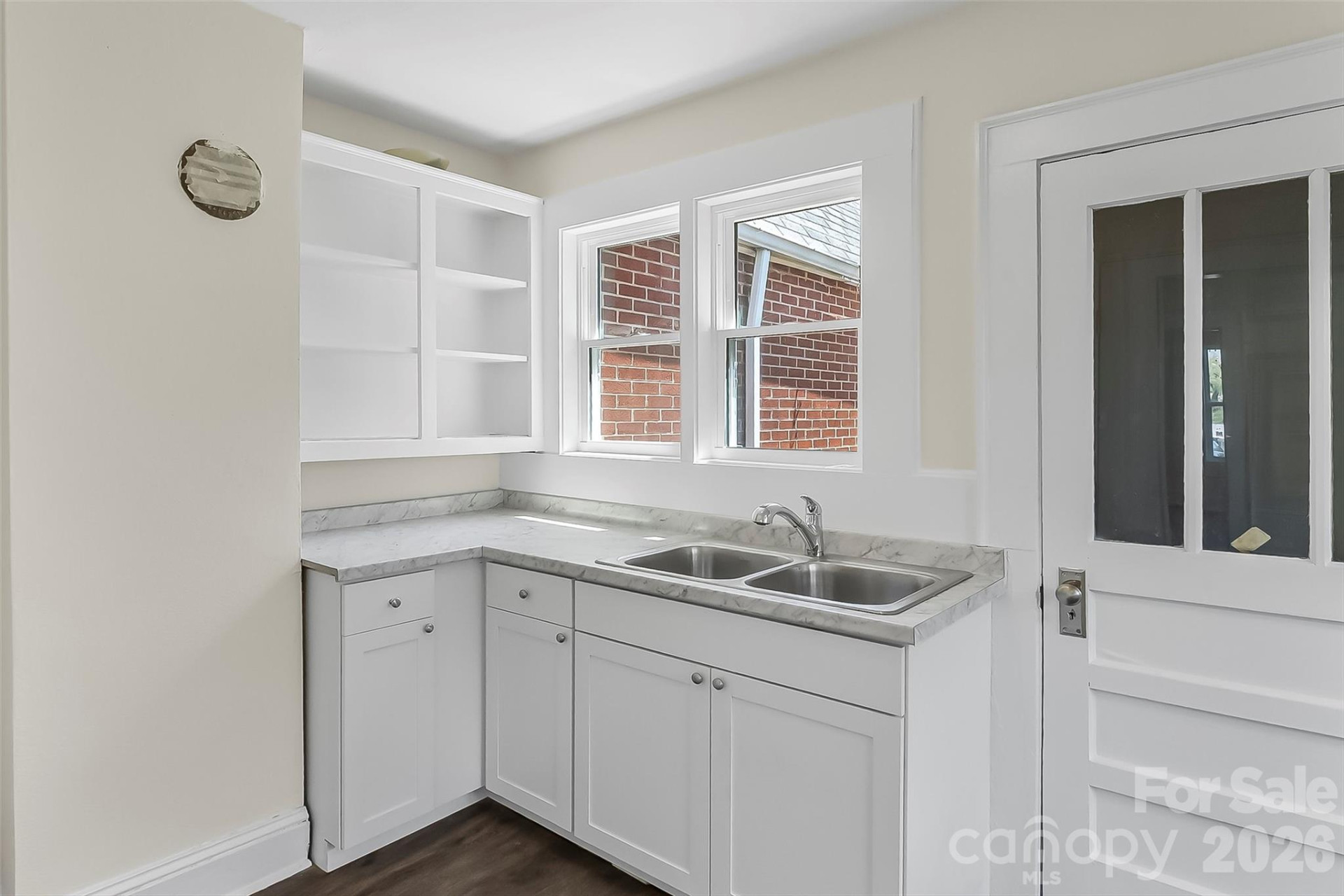 608 Concord Street - Photo 8