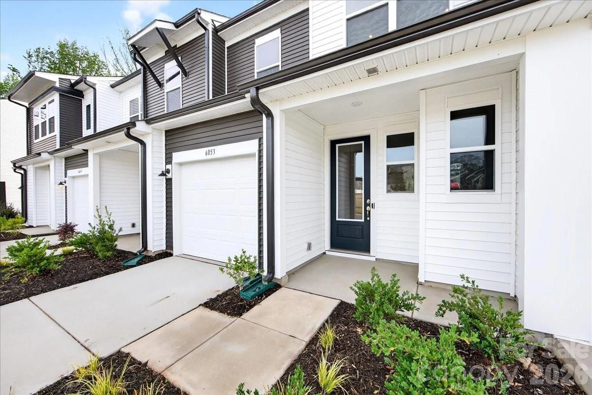6053 Longar Lane - Photo 2