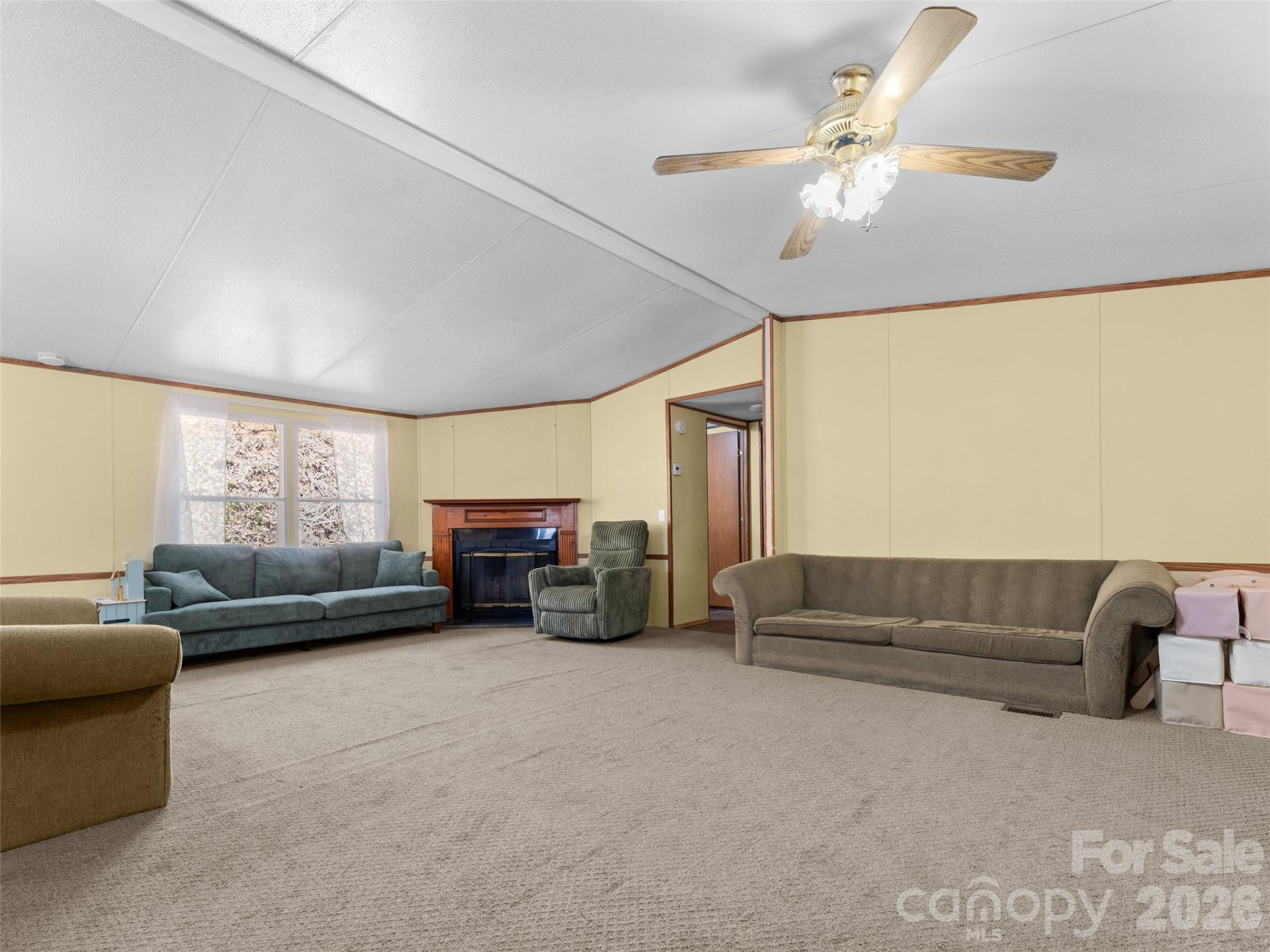 301 Matthew Lane - Photo 2