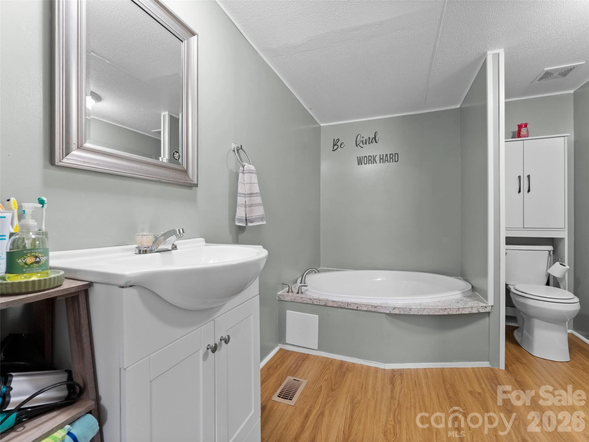 301 Matthew Lane - Photo 14
