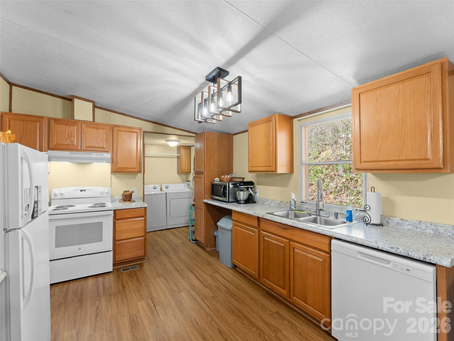 301 Matthew Lane - Photo 6