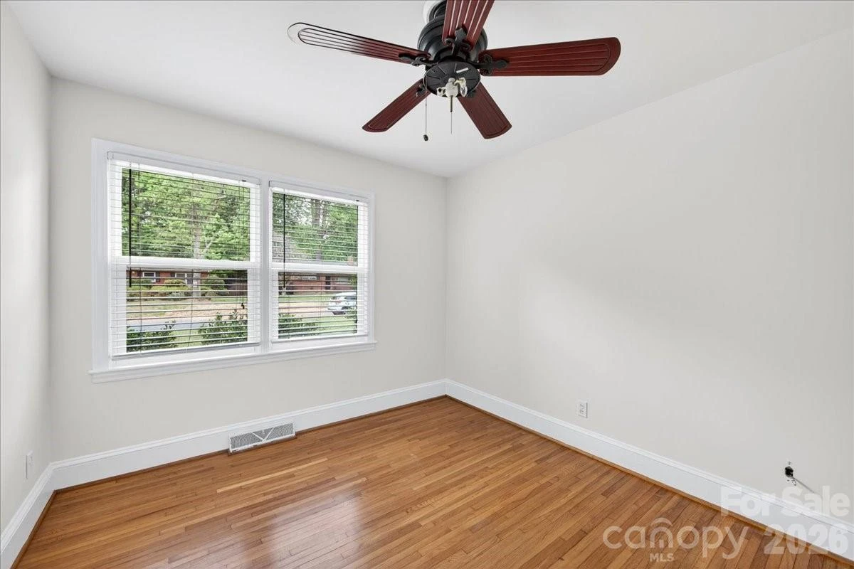 5413 Gwynne Avenue - Photo 20