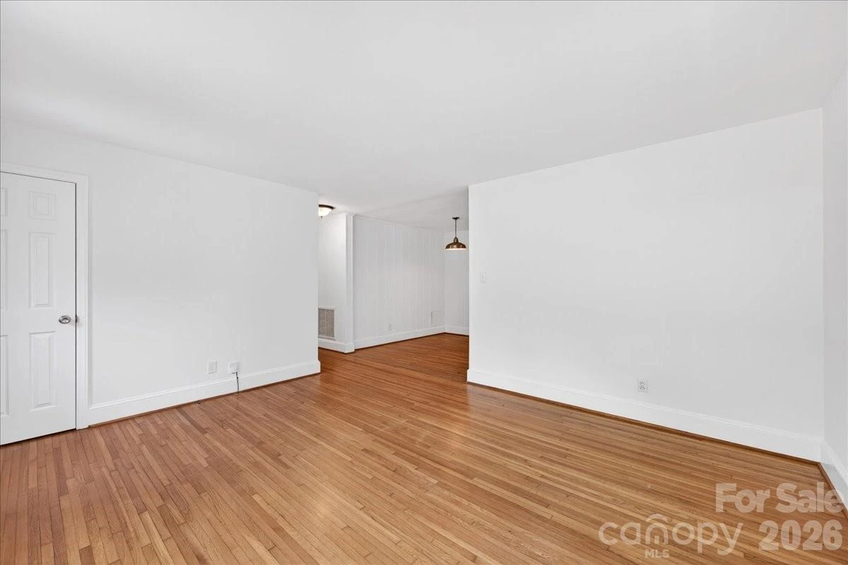 5413 Gwynne Avenue - Photo 6