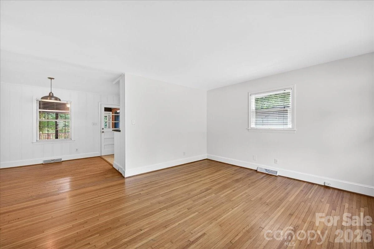 5413 Gwynne Avenue - Photo 7