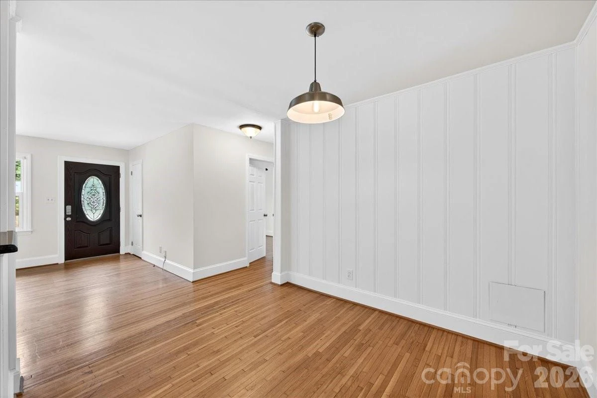 5413 Gwynne Avenue - Photo 8