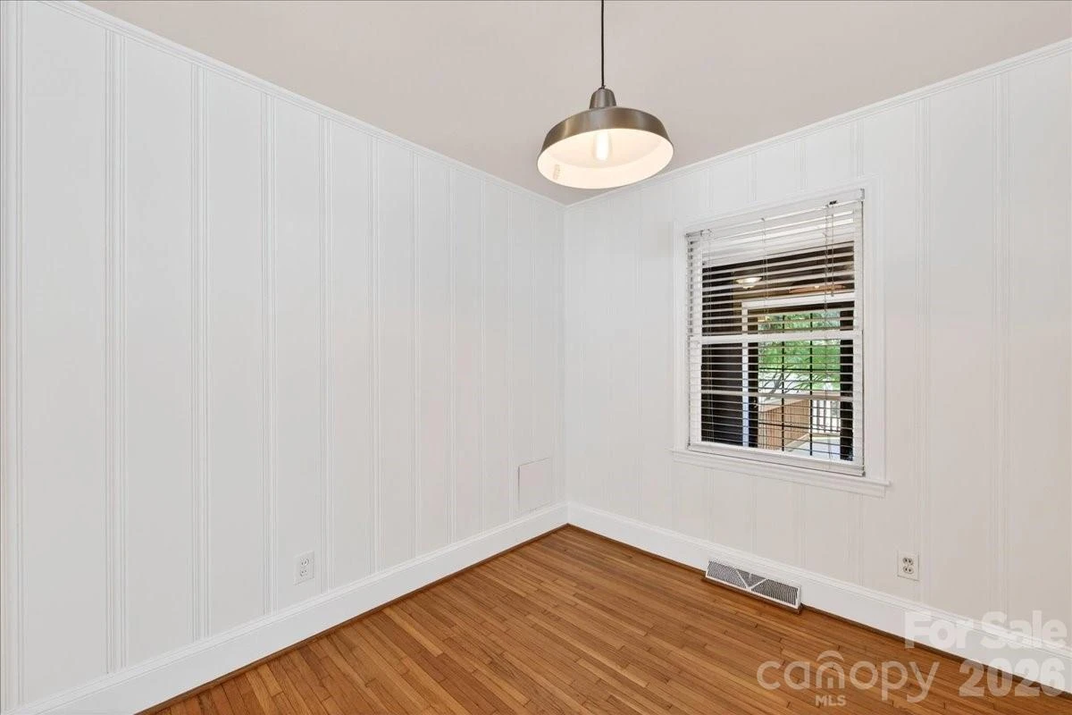 5413 Gwynne Avenue - Photo 9