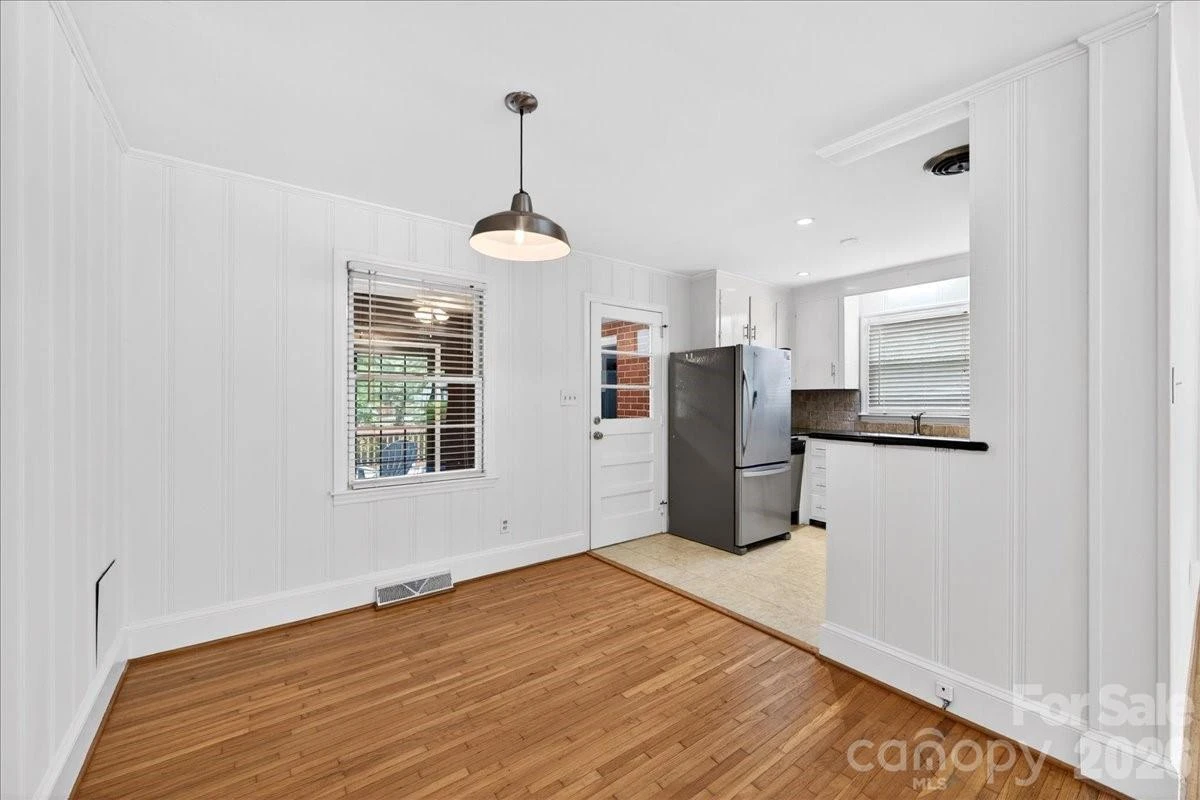5413 Gwynne Avenue - Photo 10