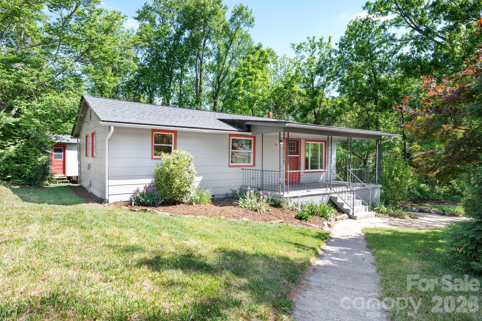 138 Brooklyn Road - Photo 2