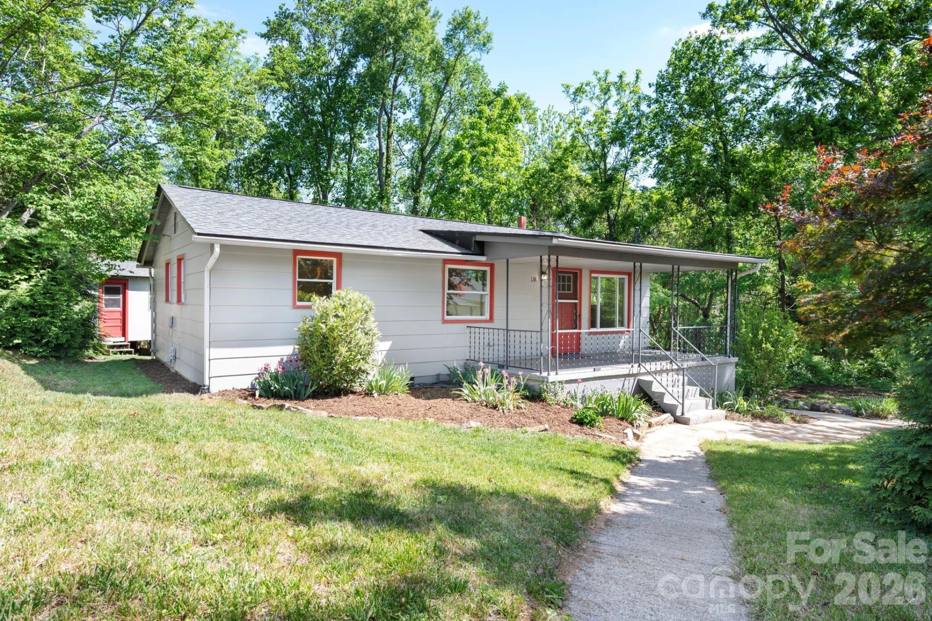 138 Brooklyn Road - Photo 2