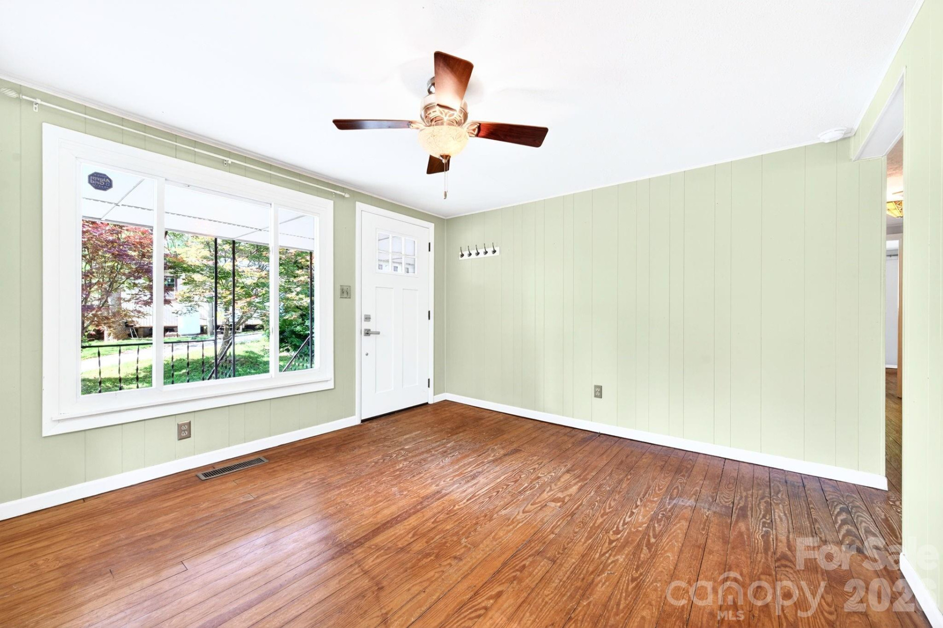 138 Brooklyn Road - Photo 4