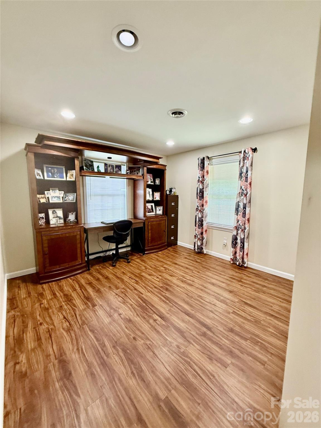 108 Scott Street - Photo 14